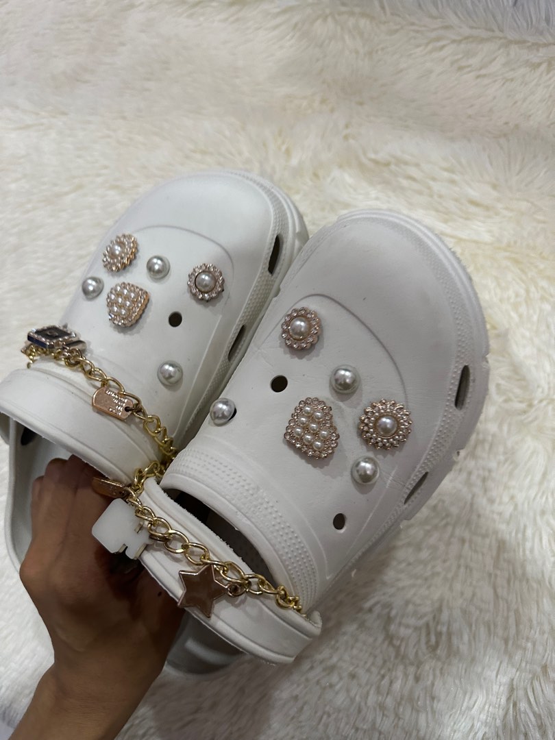 Crocs embellish shop