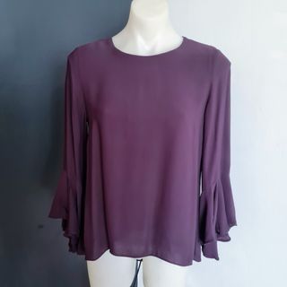 Women's size 6 'FOREVER NEW' Gorgeous blackberry rose frill blouse - BNWT