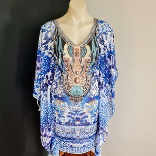 Women's size 34=6 'TRENDIF' Gorgeous tribal print kaftan/beach cover - AS NEW