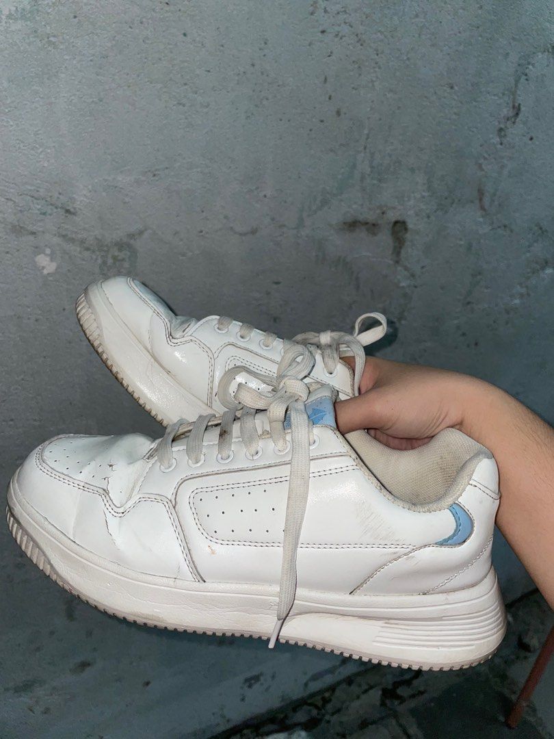 World balance white leather hotsell shoes
