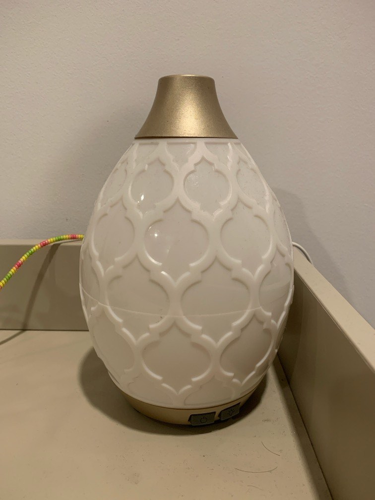 YL, Furniture & Home Living, Home Fragrance on Carousell