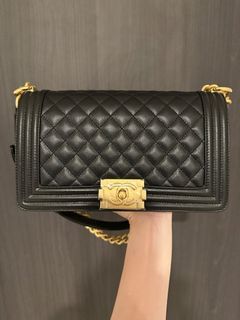 CHANEL *Small* Boy Bag Review  Black Caviar & Beige With