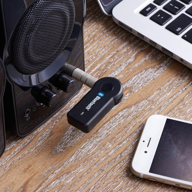237A Blackweb BWA18AV003 Portable Bluetooth Audio Receiver With