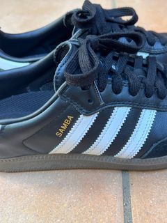 Adidas Sambas size 5.5 UK (au 7)