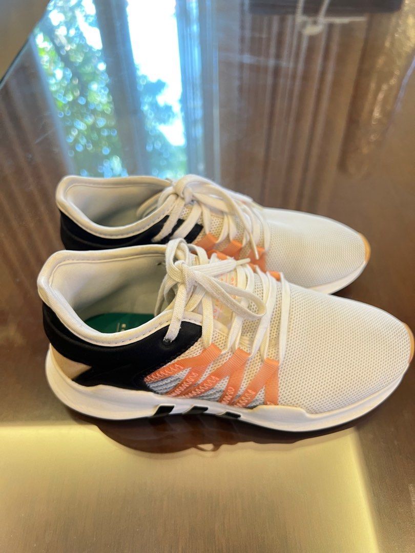 Adidas sneaker Women s Fashion Footwear Sneakers on Carousell