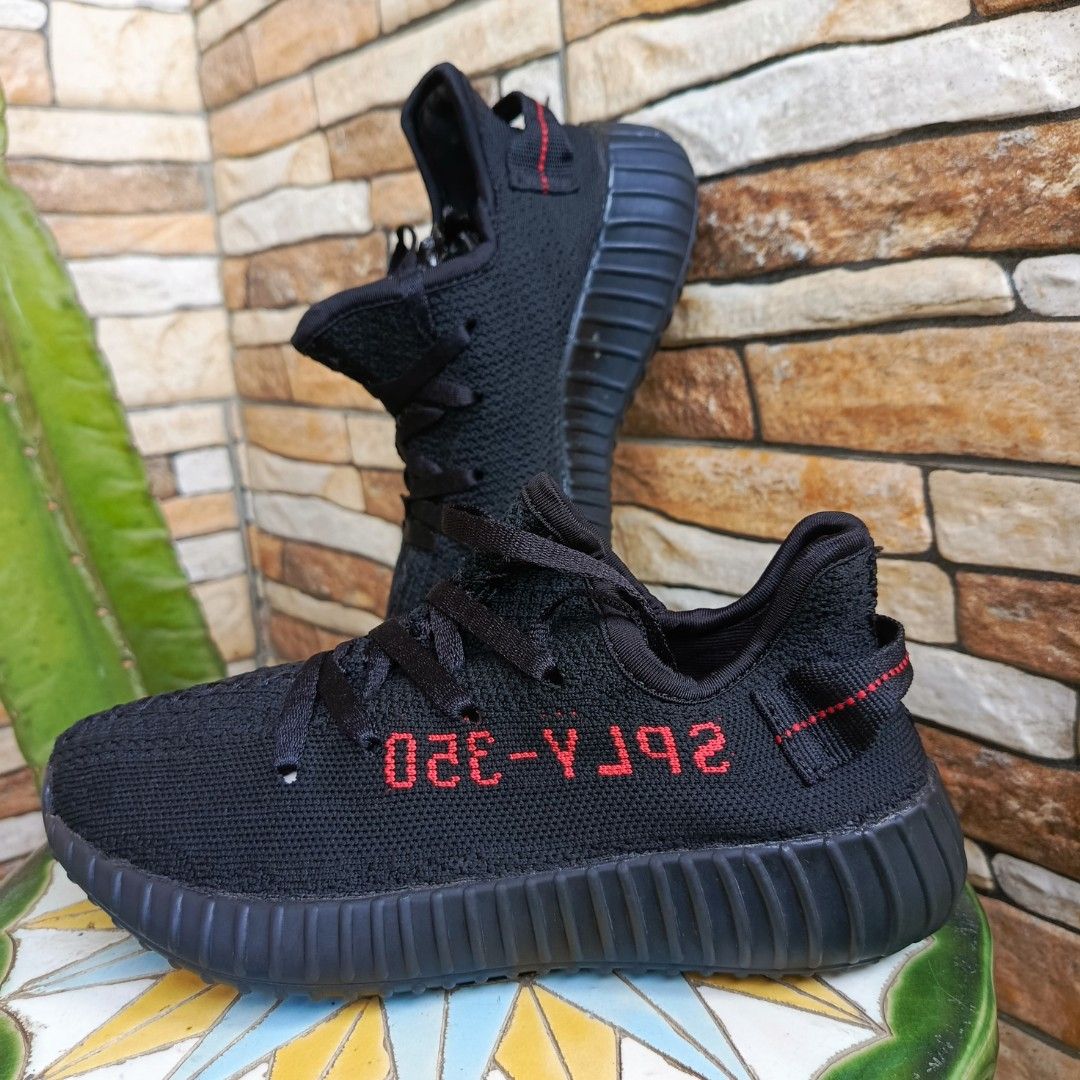 Adidas Yeezy Boost 350 Fesyen Pria Sepatu Sneakers di Carousell