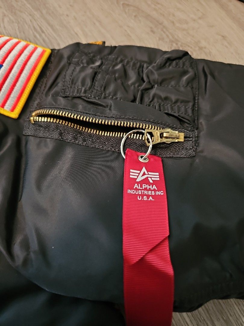 ALPHA INDUSTRIES NASA BOMBER JACKET Men s Fashion Coats Jackets