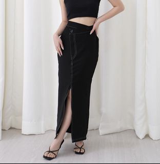 Atwell Josie Black Skirt