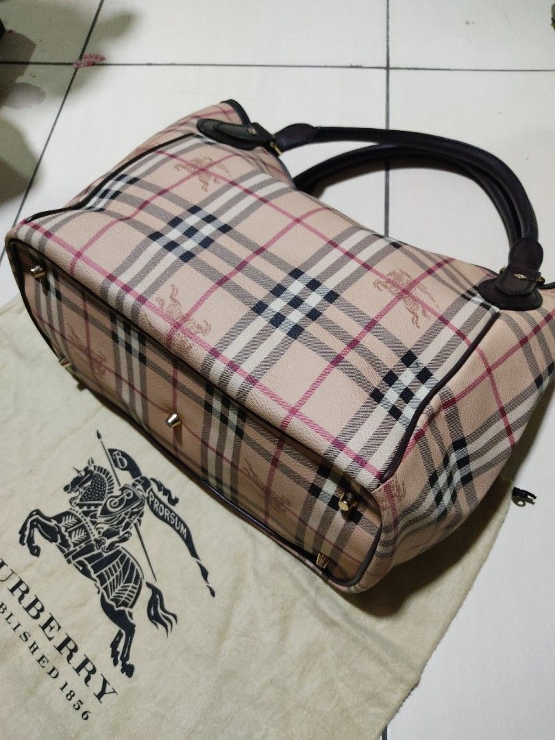 Burberry big tote 2025 bag