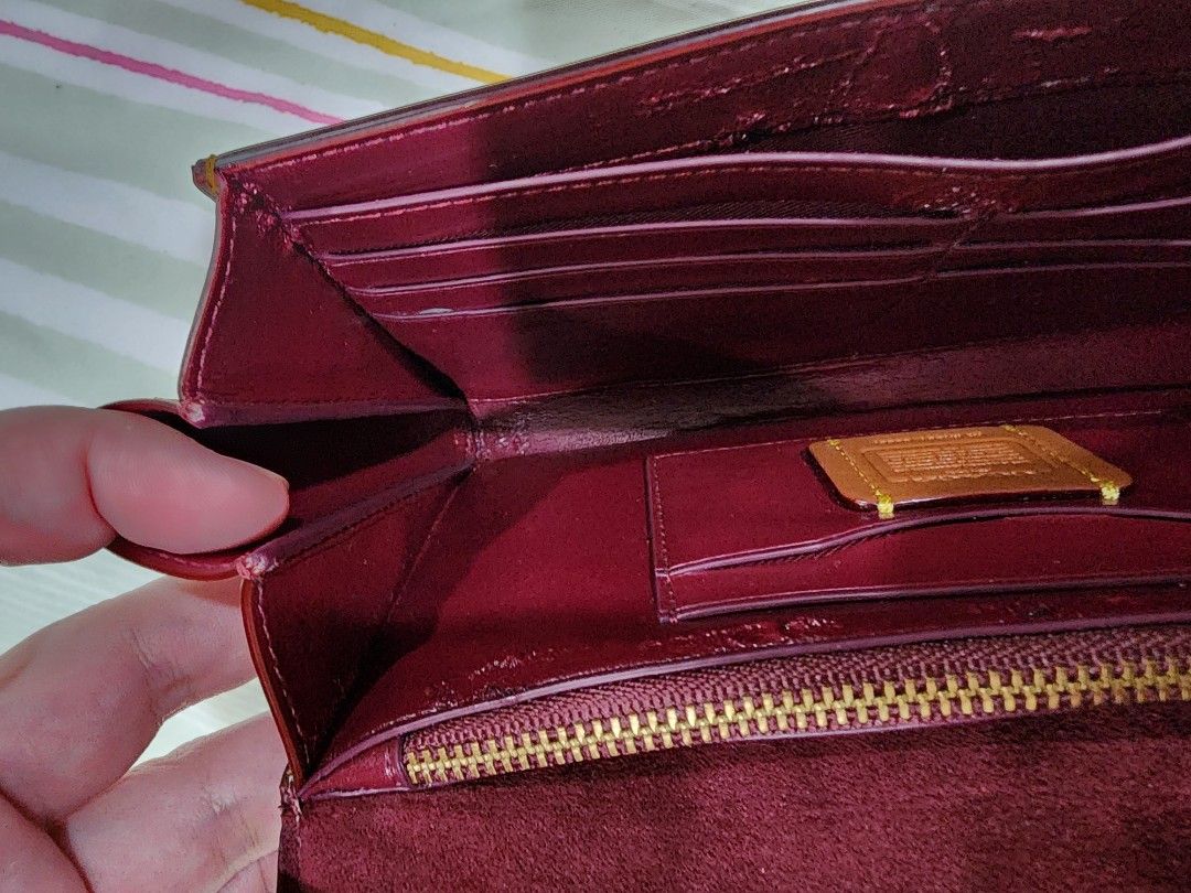 How to know if best sale coach wallet is real