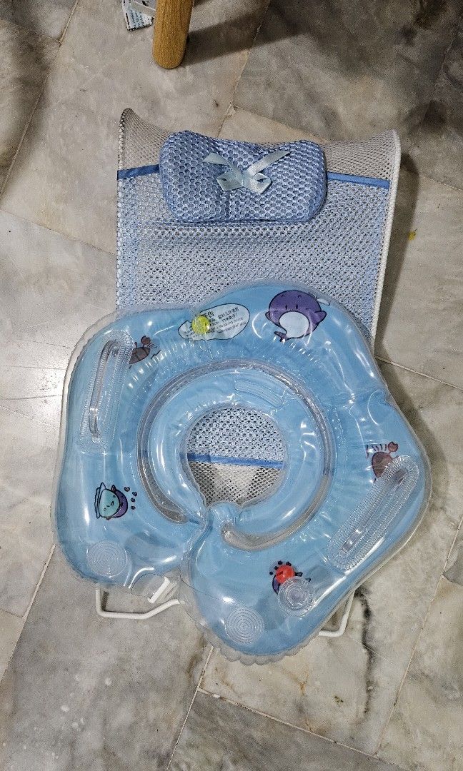 Baby Floater (Category: Bathtub & Bath Accessories) located in Marikina City. Submitted by iambellego (Listing ID 1256364696, Image 1). Description: 30 pesos para sa dalawang items My son is now 2yrs old. hindi na need nito. For pick up onl NANGKA MARIKINA.