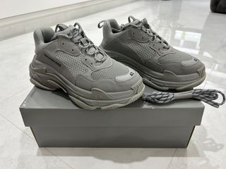 Balenciaga  Triple S