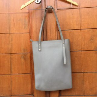 Basic bag miniso