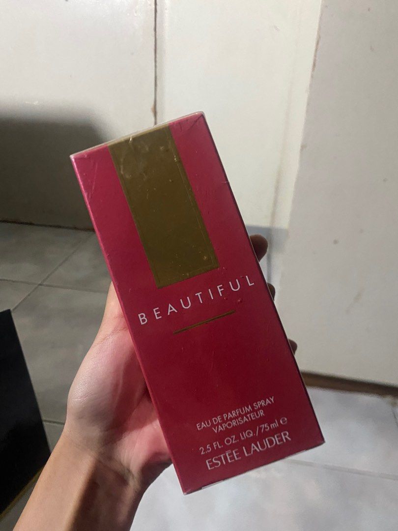 Beautiful by Estēe Lauder (Category: Fragrance & Deodorants) located in Manila. Submitted by aishsts (Listing ID 1256341242, Image 2). Description: Really brand new, bag will also be included with the delivery of perfume. RFS: My mom bought 2 of these and started not liking the smell on the long run, kaya pinapa sell sakin..