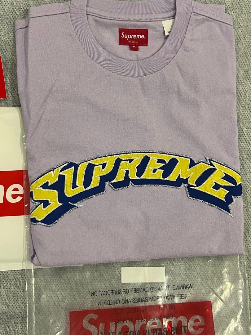 Supreme t deals shirt medium