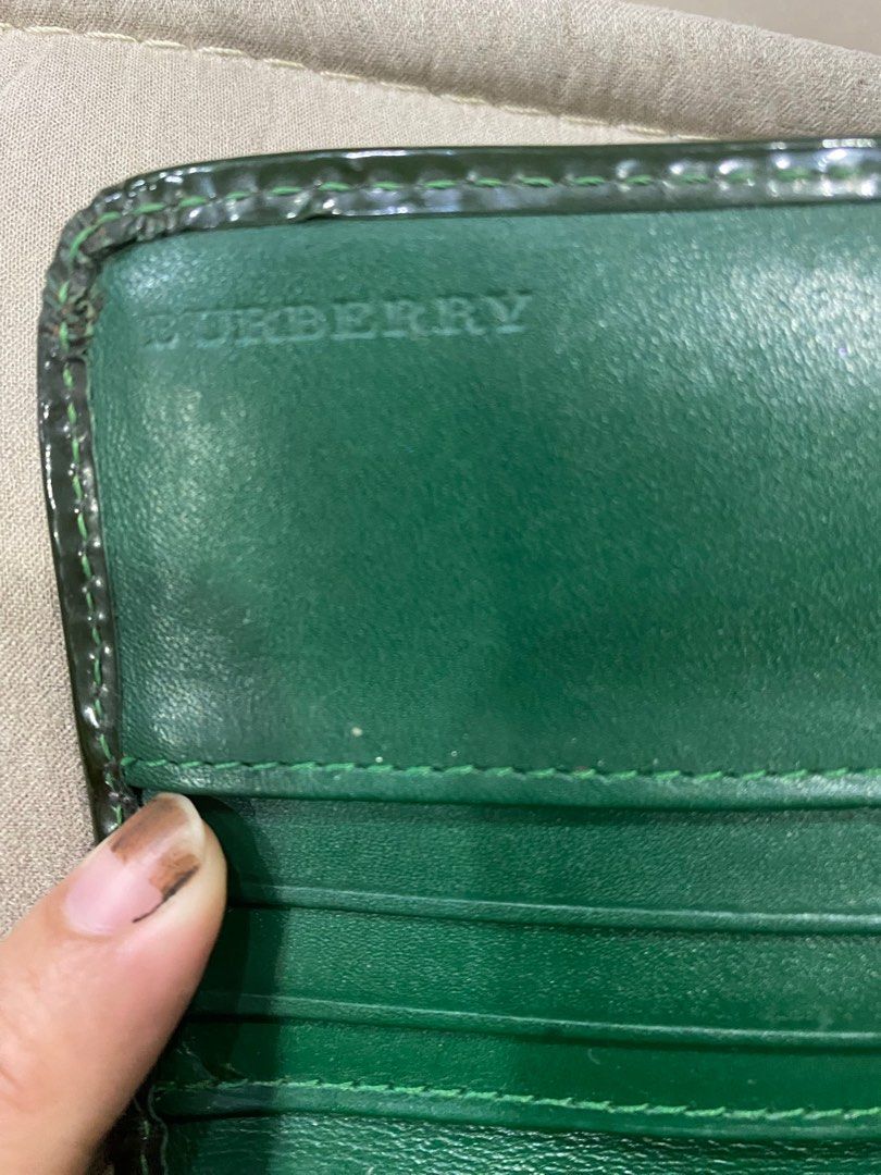 Burberry 2025 green wallet