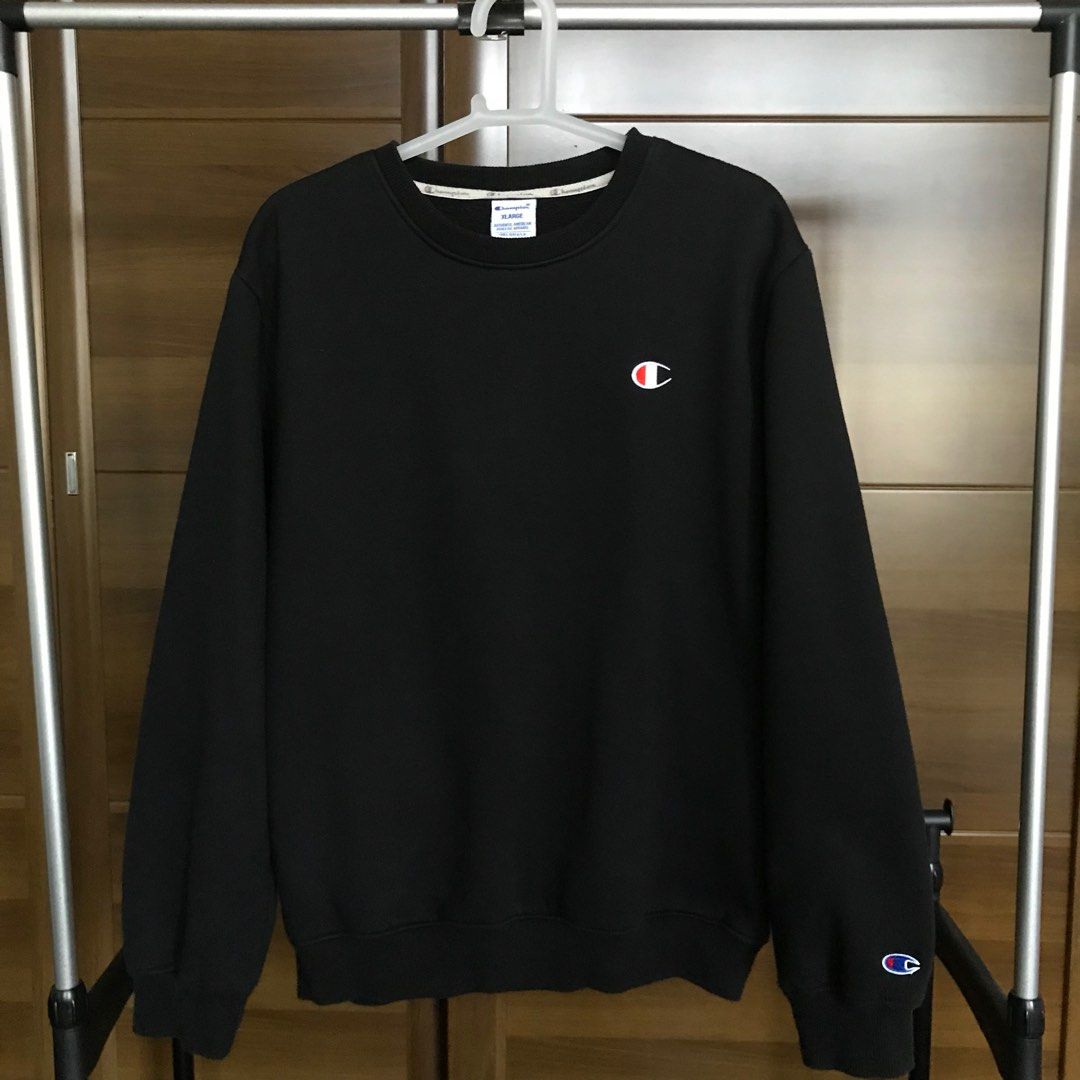 Champion embroidered sweater black