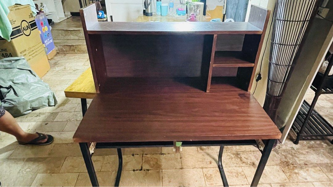 Computer table (Category: Office Furniture & Fixtures) located in Makati City. Submitted by anyajapanthriftshop (Listing ID 1256341683, Image 2). Description: Moving out AS IS❗️.