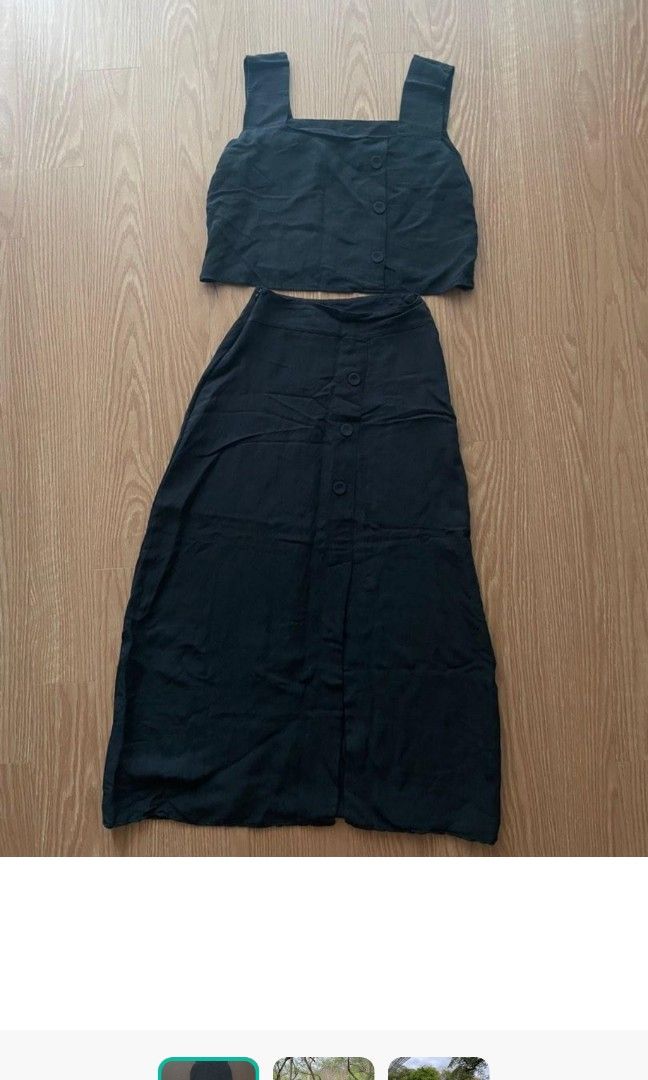 Coordinates (Category: Sets or Coordinates) located in Quezon City. Submitted by ainsleyk (Listing ID 1256294926, Image 1). Description: worn once fit to small body frame mop gcash.