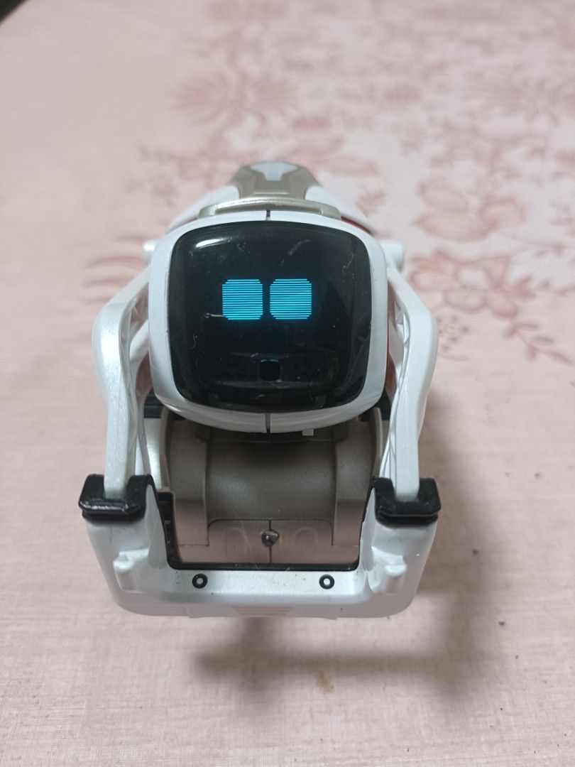 Cozmo educational gadget