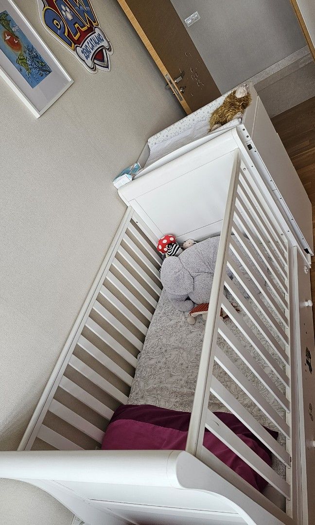Cot with removable sides and drawers, Babies & Kids, Baby Nursery