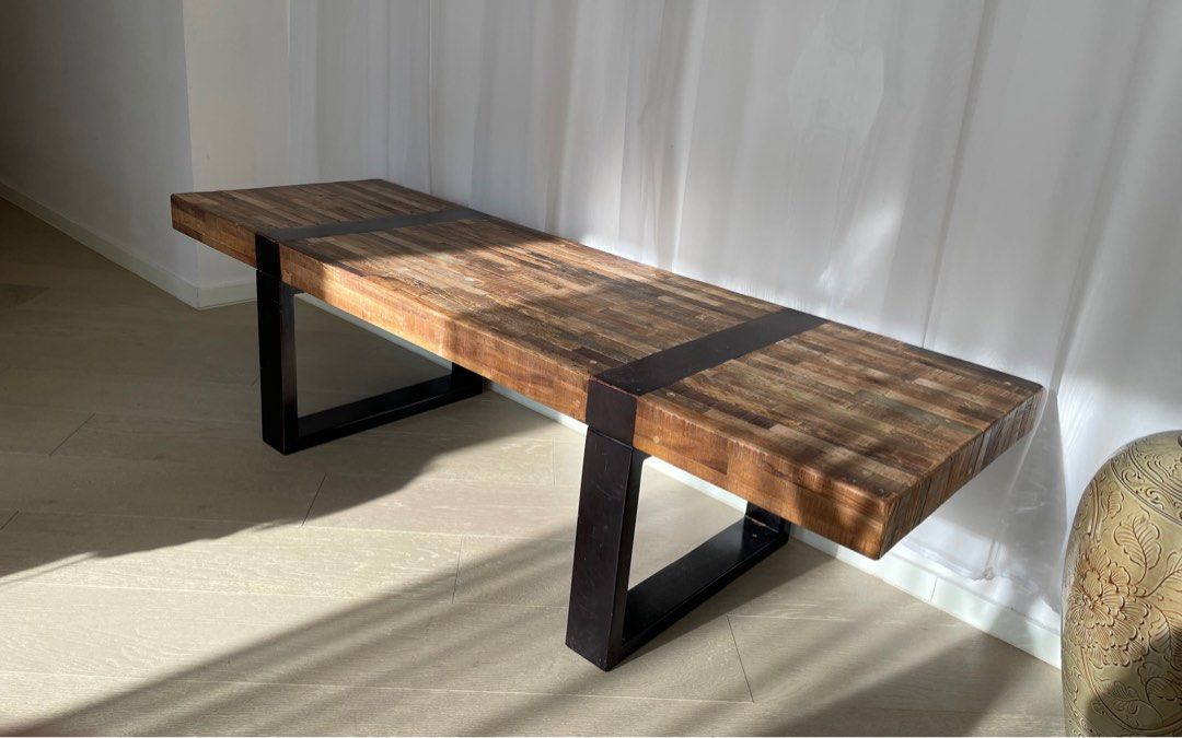 Seguro coffee table sale