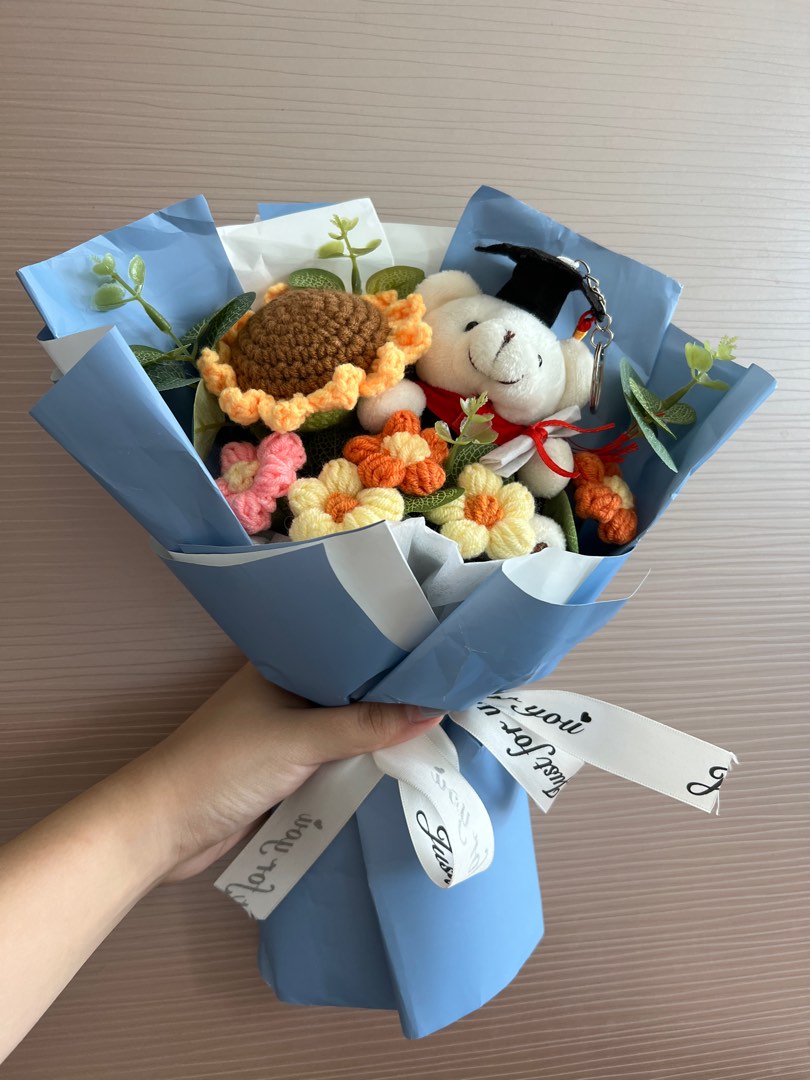 Crochet Sunflower Graduation Bear Flower Bouquet / Graduation Flower