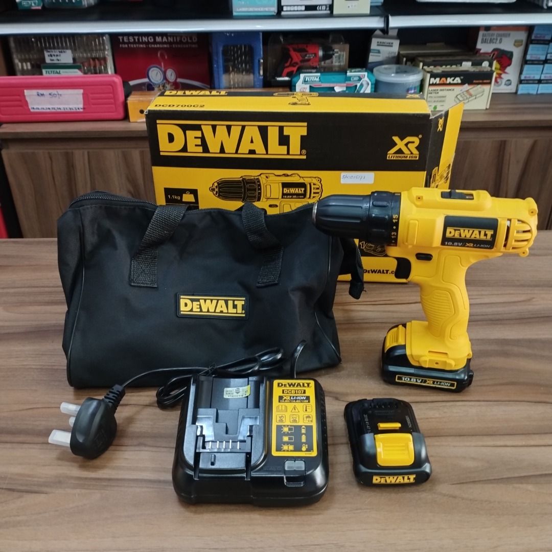DEWALT 10.8V 1500RPM 10MM Li ion Compact Drill Driver DCD700C2 XD