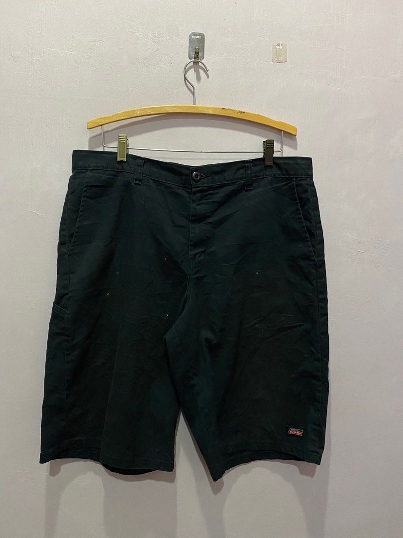 Dickies short pants deals cell pocket