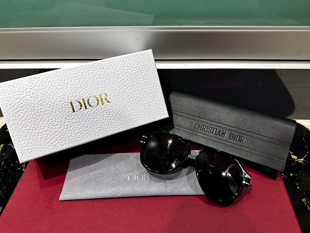 Dior deals sunglasses box