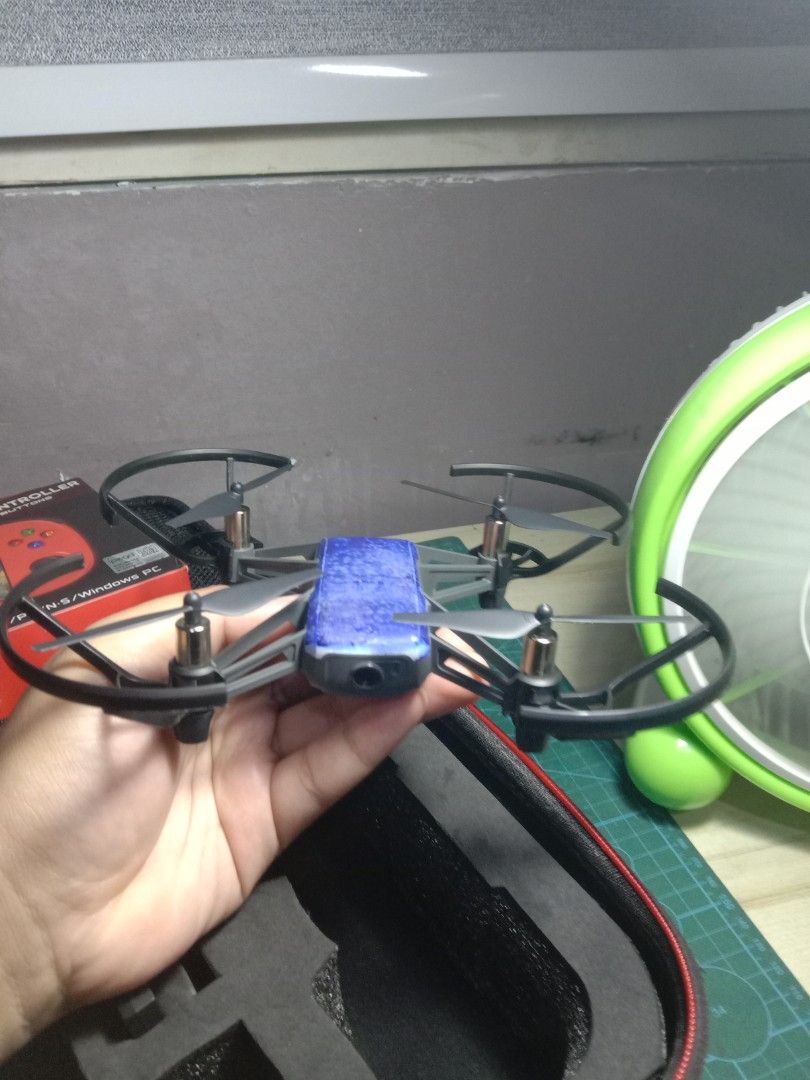 DJI Tello with Bluetooth controller