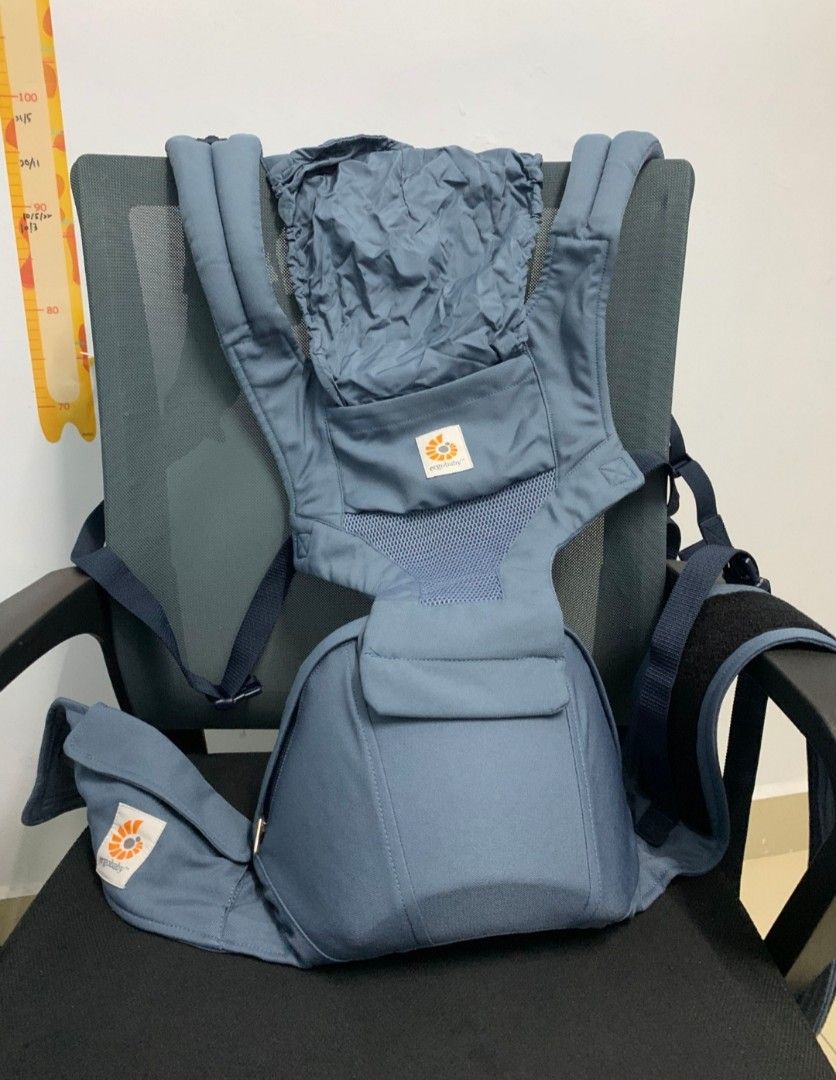 Ergobaby Hipseat AllinOne Carrier (up to 20kg), Babies & Kids, Going Out, Carriers & Slings on