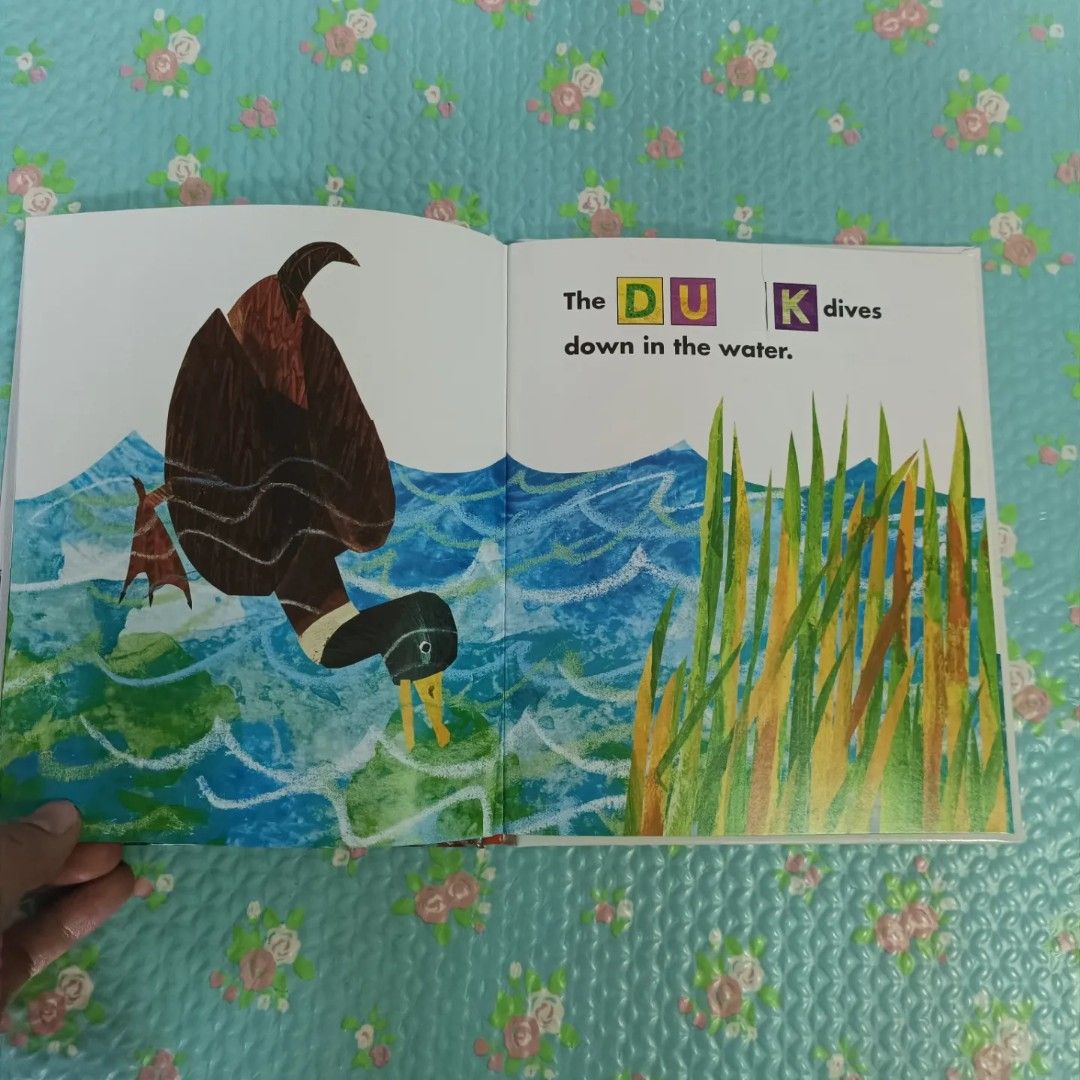 Eric Carle Up and Down Hard cover - P120 (Category: Children's Books) located in Manila. Submitted by themshop.428 (Listing ID 1256288697, Image 2). Description: Eric Carle Up and Down Hard cover - P120.