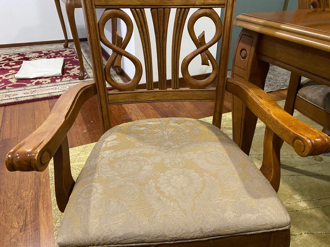 Fella Design Solid Wood Dining Table 6Seater, Furniture & Home Living