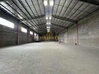 FOR SALE COMMERCIAL BUILDING WITH WAREHOUSE IN LOMA DE GATO MARILAO BULACAN