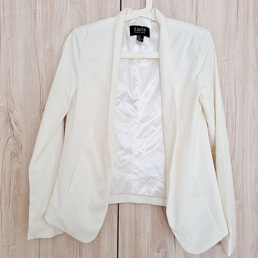 Free white suit blazer jacket formal work office silk giveaway