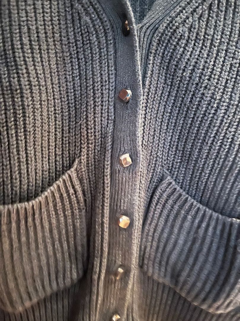 Gap sales black cardigan
