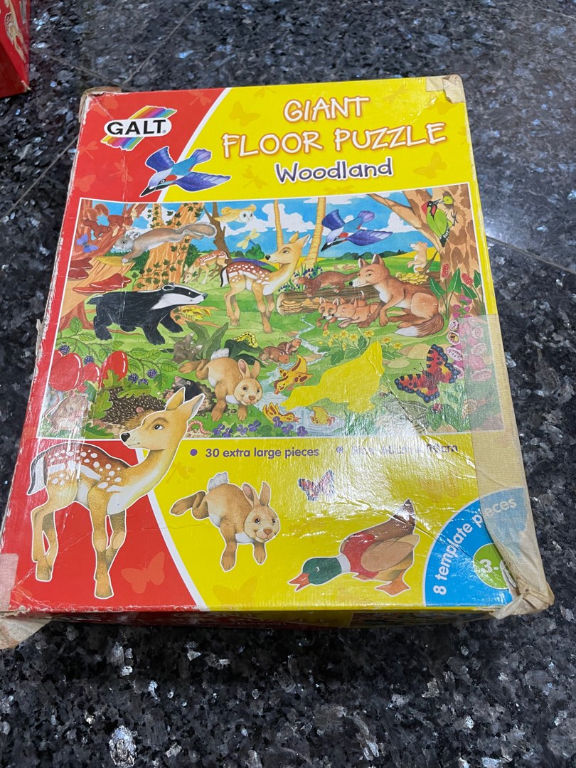 Giant jigsaw puzzle, Hobbies & Toys, Toys & Games on Carousell