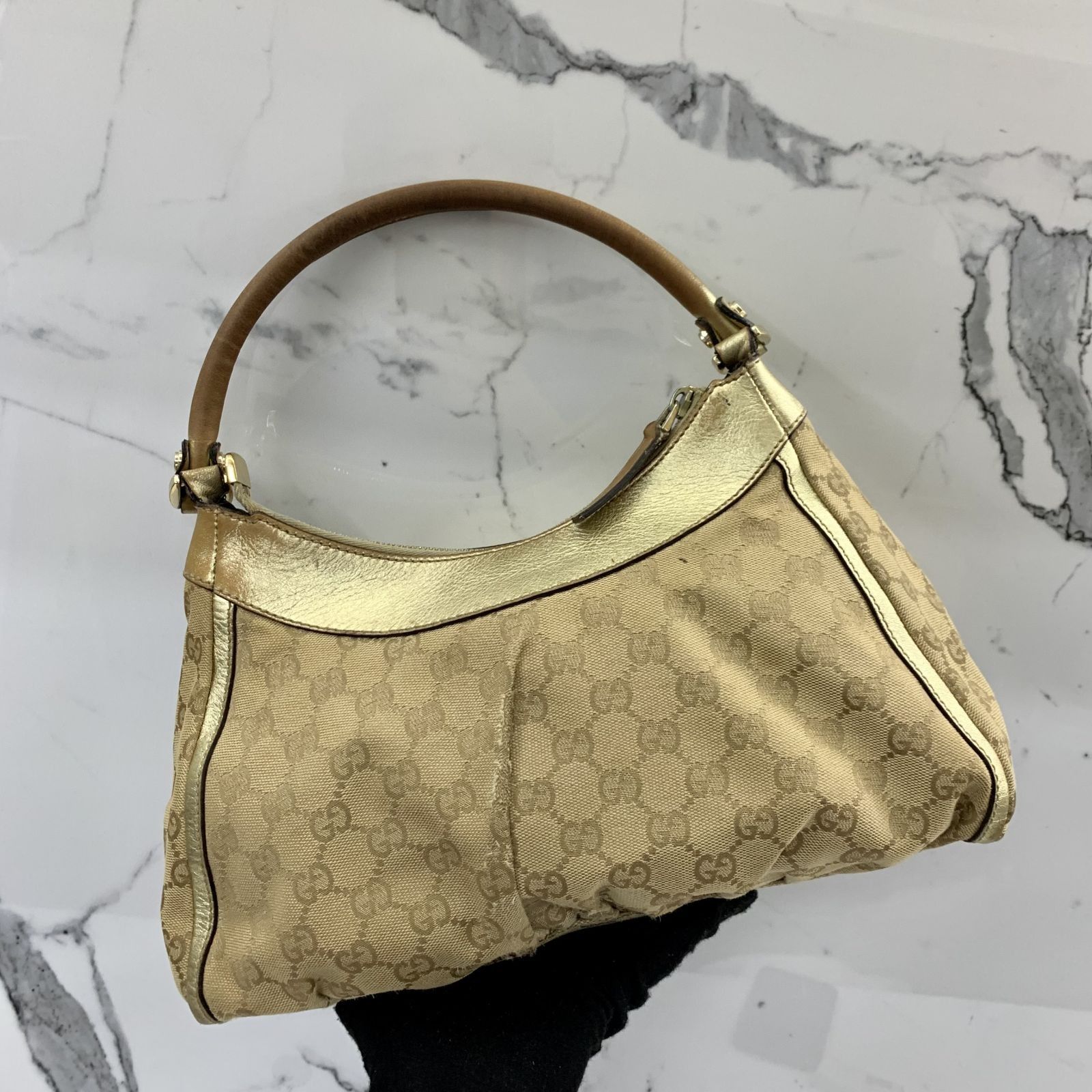GUCCI 190525 GG GOLD SHOULDER BAG 237029362 WE