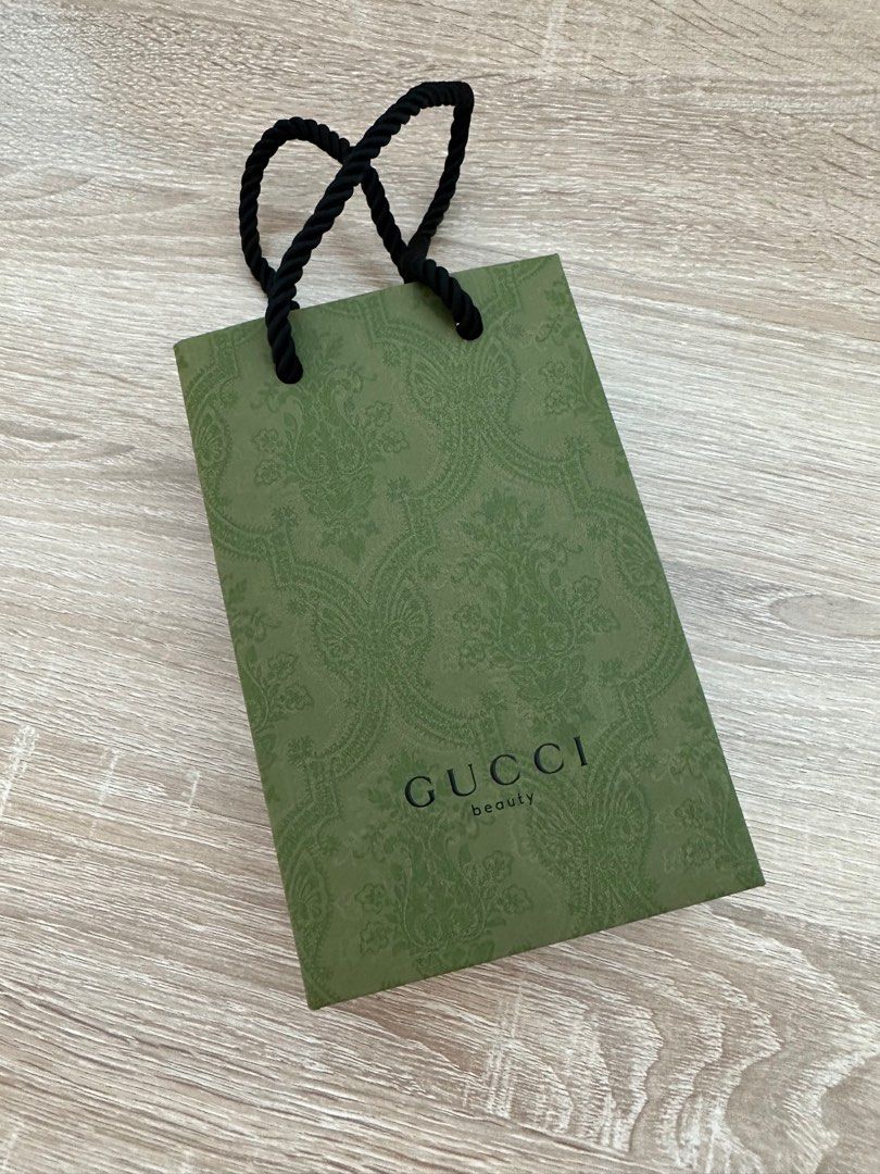 Gucci 紙袋, 名牌, 手袋及銀包- Carousell