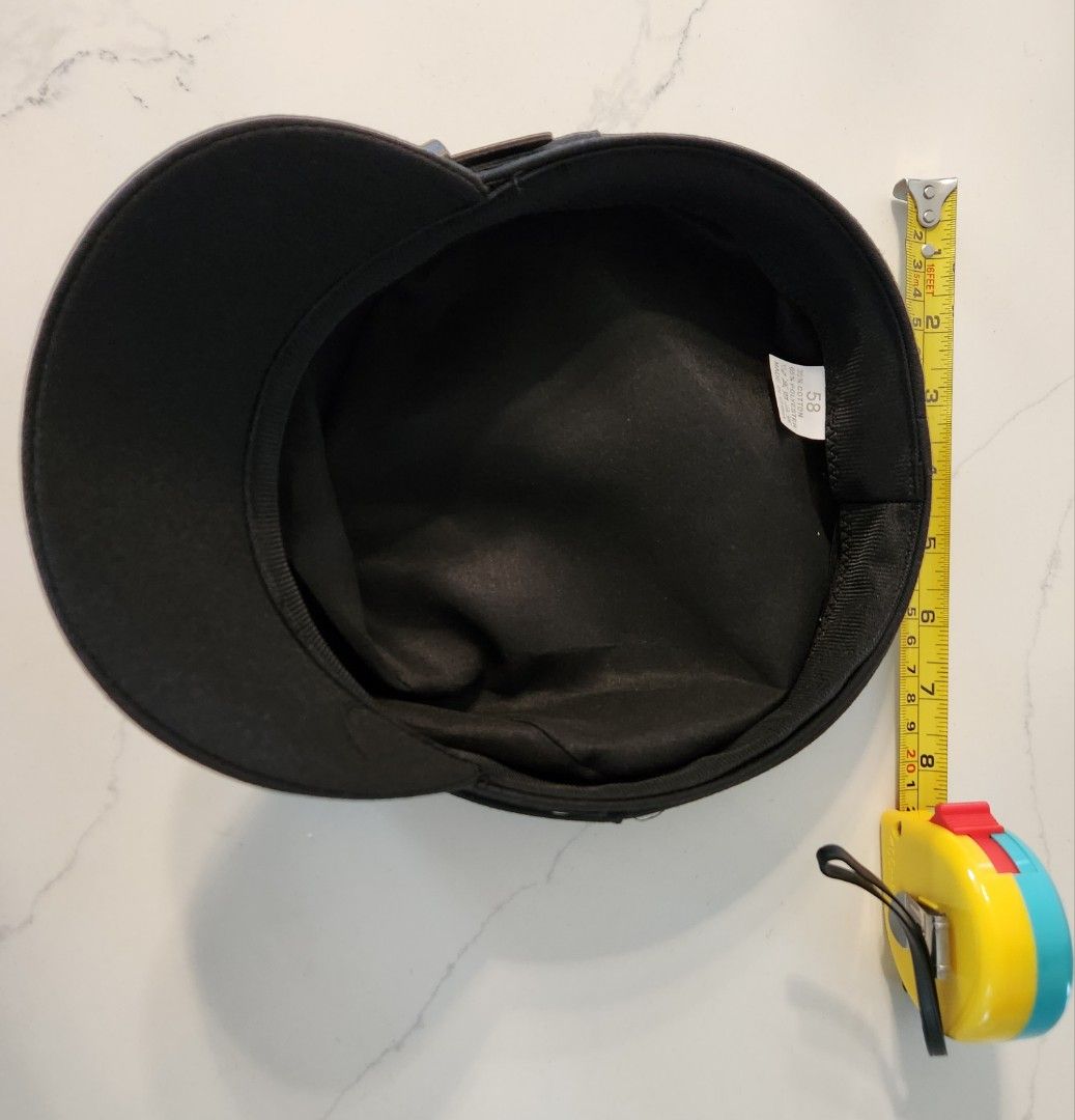 Hat (Category: Hats & Beanies) located in Singapore. Submitted by hhlr2 (Listing ID 1256285098, Image 4). Description: New, bought overseas, but never use before. width abt 20cm, see last pic..