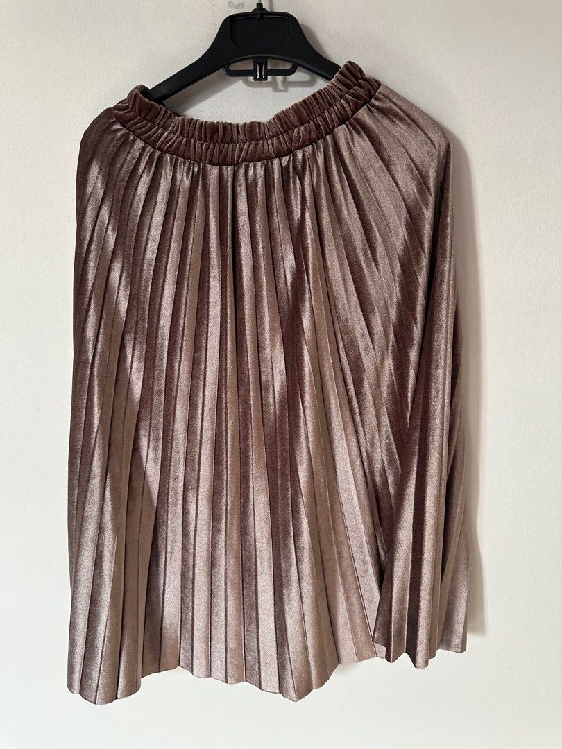 3 High waisted pleated skirt for 20 Women s Fashion Bottoms