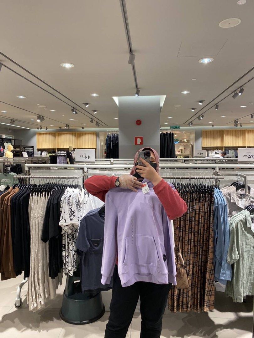 H M hoodie Women s Fashion Coats Jackets and Outerwear on Carousell