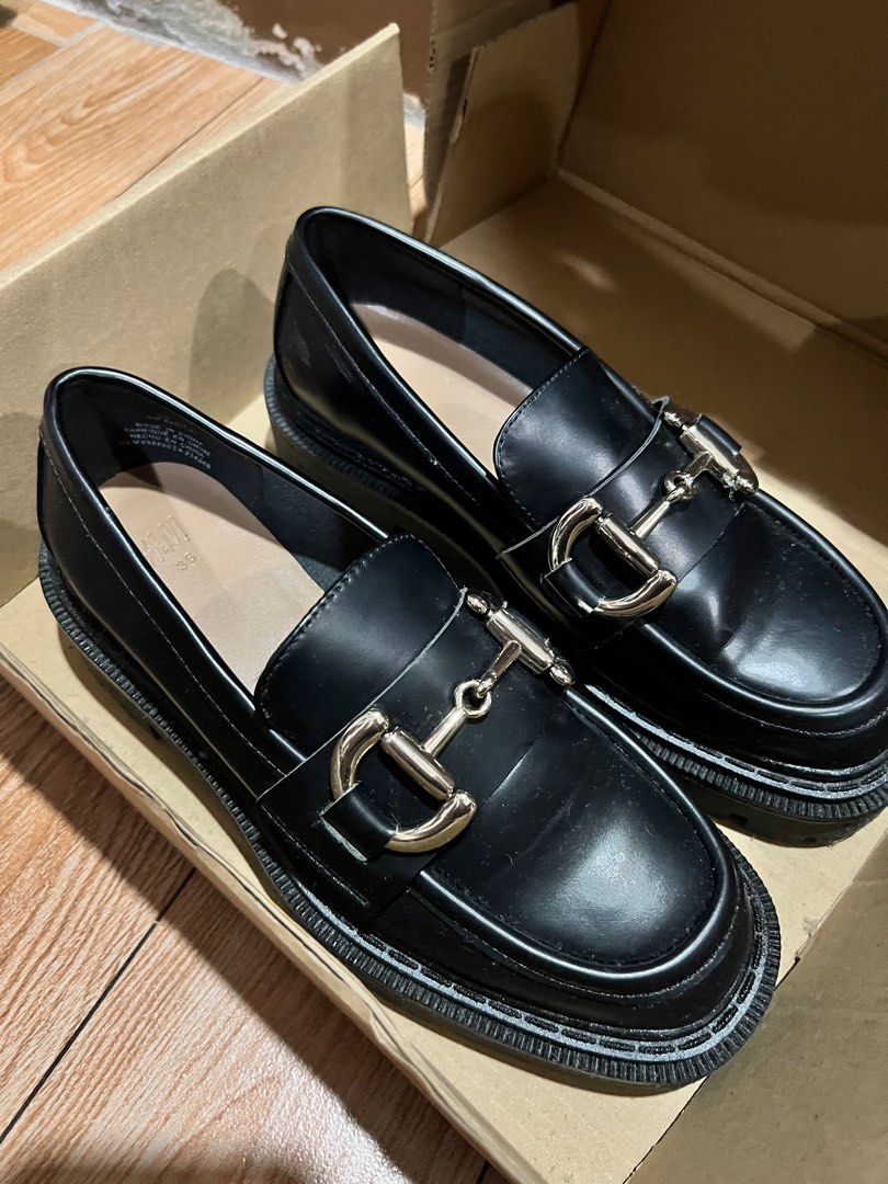 H&M Loafers, Women's Fashion, Footwear, Loafers on Carousell