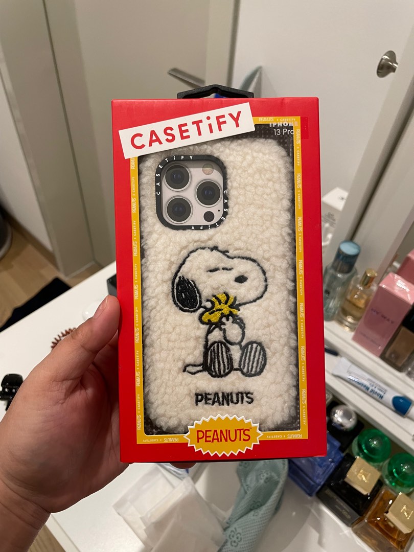 Snoopy Plush iPhone 13 Pro casetify