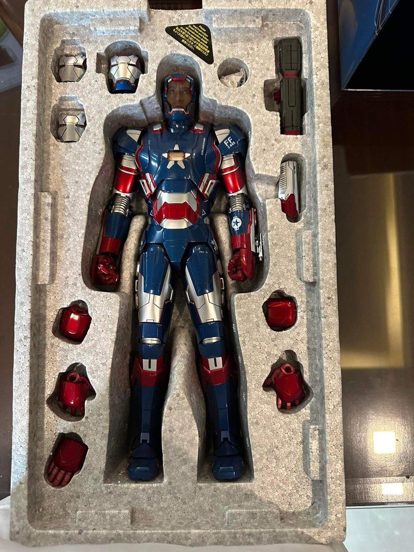 Hot Toys Iron Patriot 1/6 MMS195-D01 - Figurine Diecast Iron Man 3