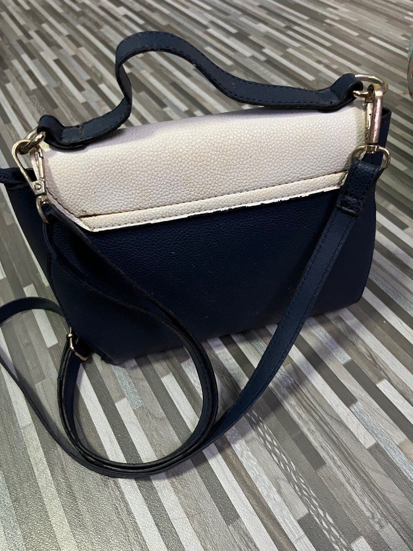 Jessica minkoff sling 2025 bag