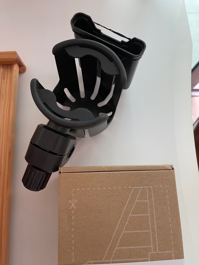 Joolz hub outlet cup holder