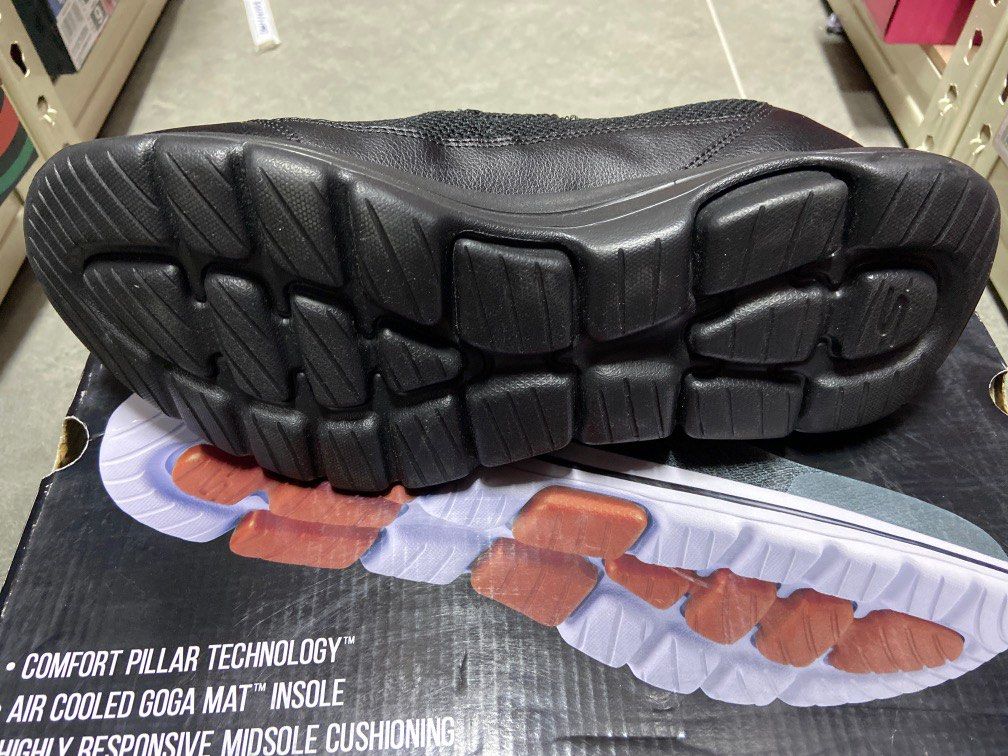 Skechers with outlet goga mat insoles