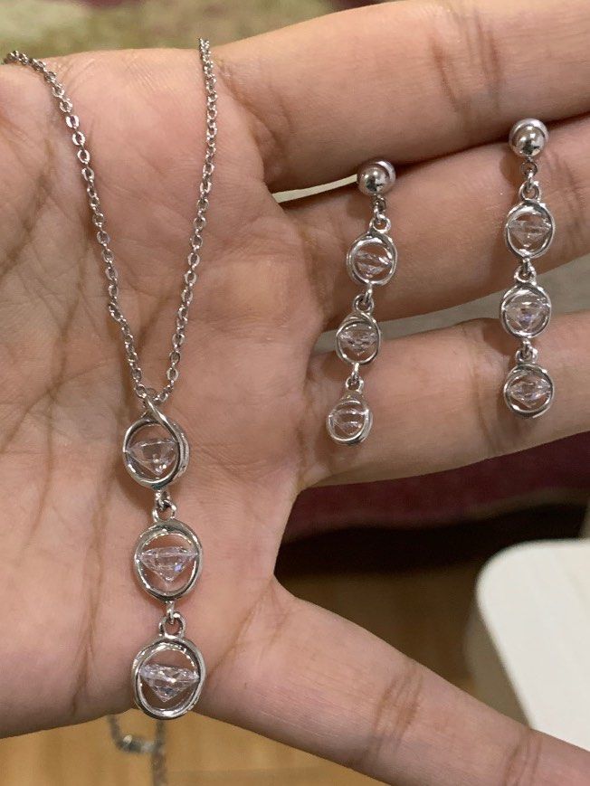 Only for special 2025 occasions silver necklace